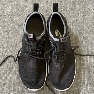 Nike Snake and leather sneakers womens 8